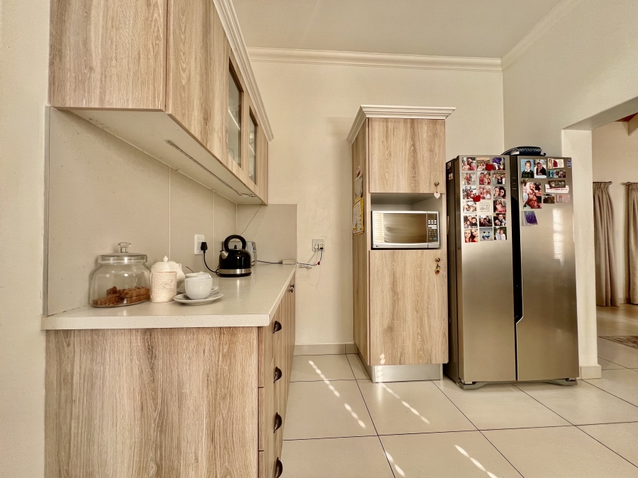 4 Bedroom Property for Sale in The Cove Western Cape